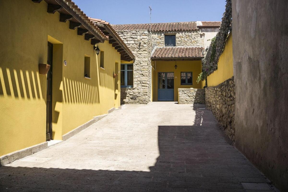 Albergo Diffuso Il Mandorlo Baressa Екстериор снимка
