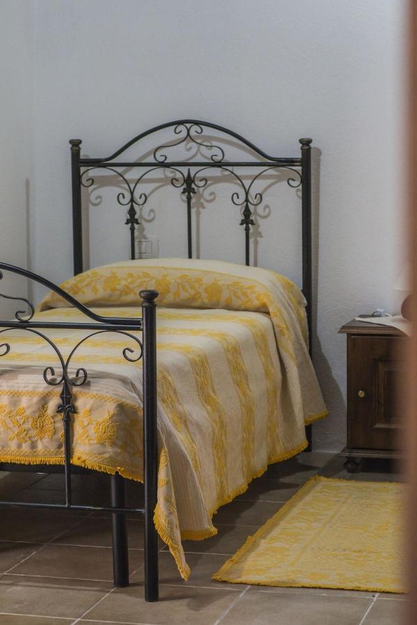 Albergo Diffuso Il Mandorlo Baressa Екстериор снимка
