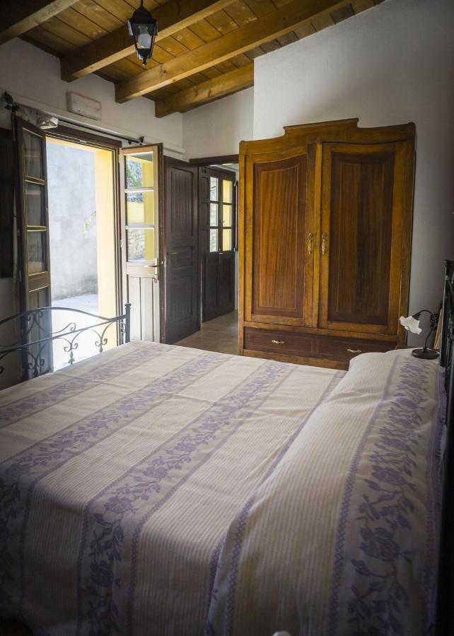 Albergo Diffuso Il Mandorlo Baressa Екстериор снимка