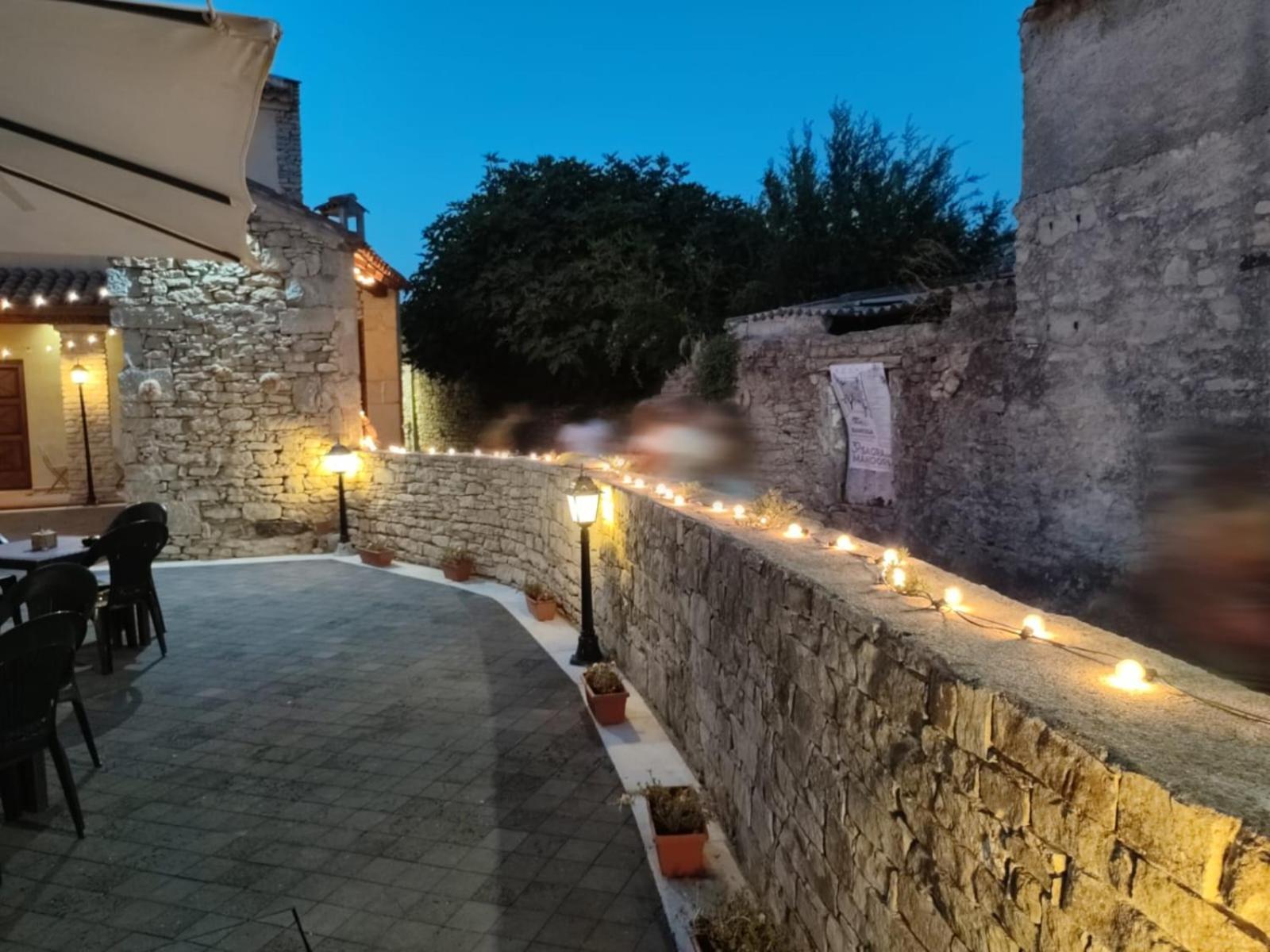Albergo Diffuso Il Mandorlo Baressa Екстериор снимка
