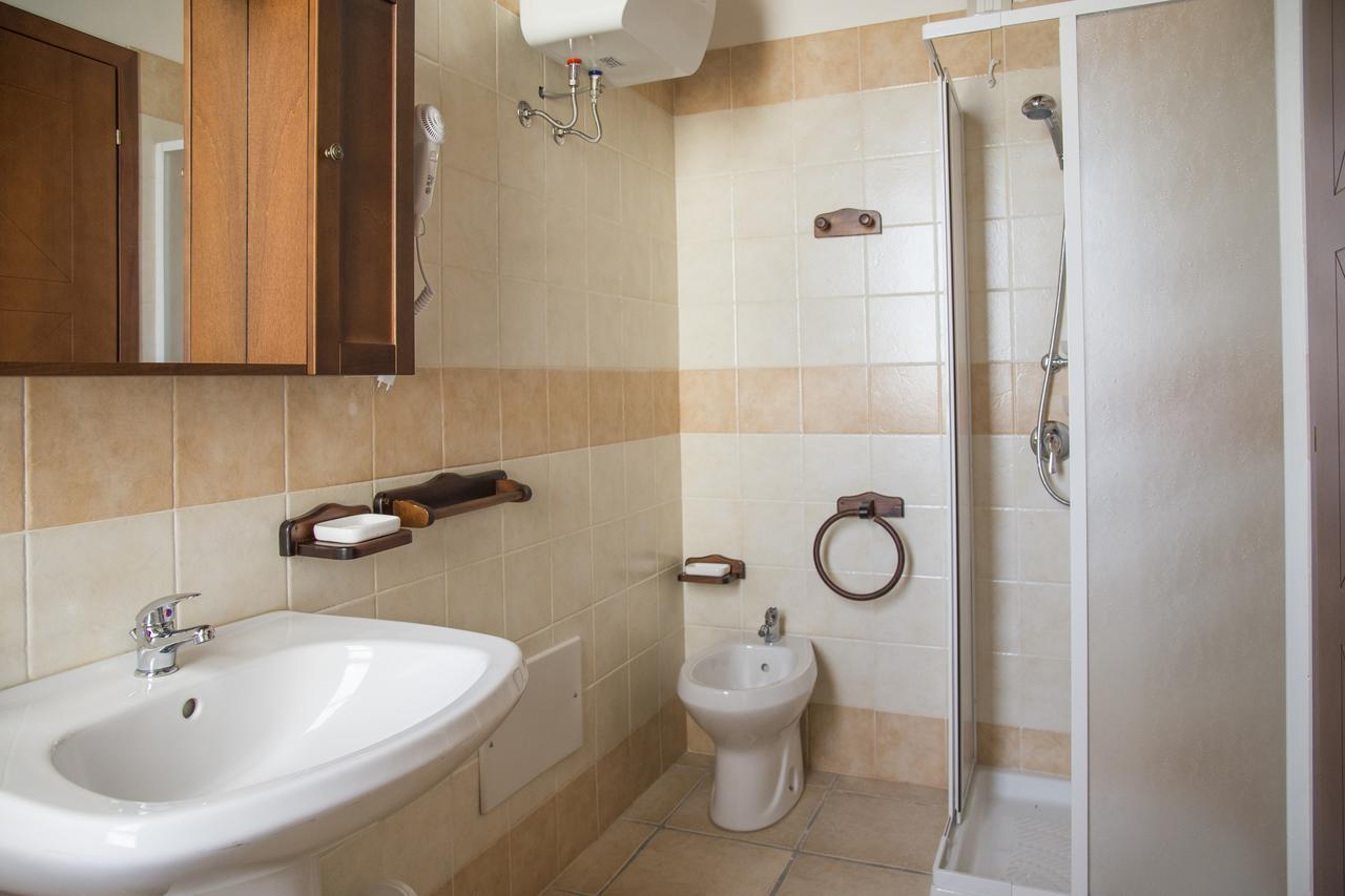 Albergo Diffuso Il Mandorlo Baressa Стая снимка