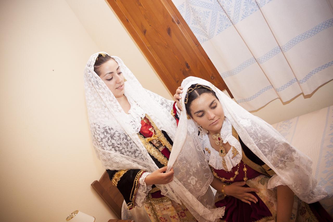 Albergo Diffuso Il Mandorlo Baressa Екстериор снимка