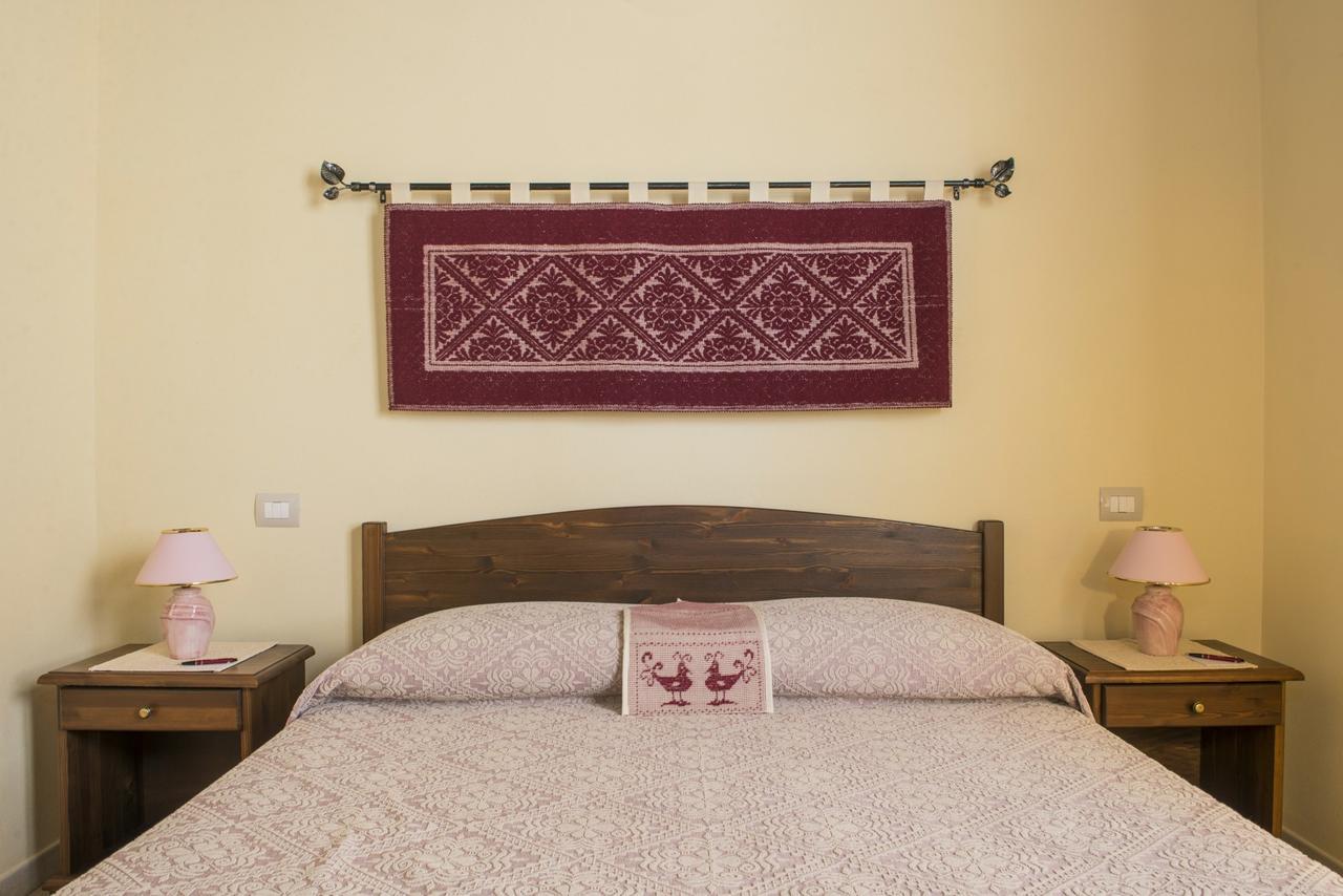 Albergo Diffuso Il Mandorlo Baressa Екстериор снимка